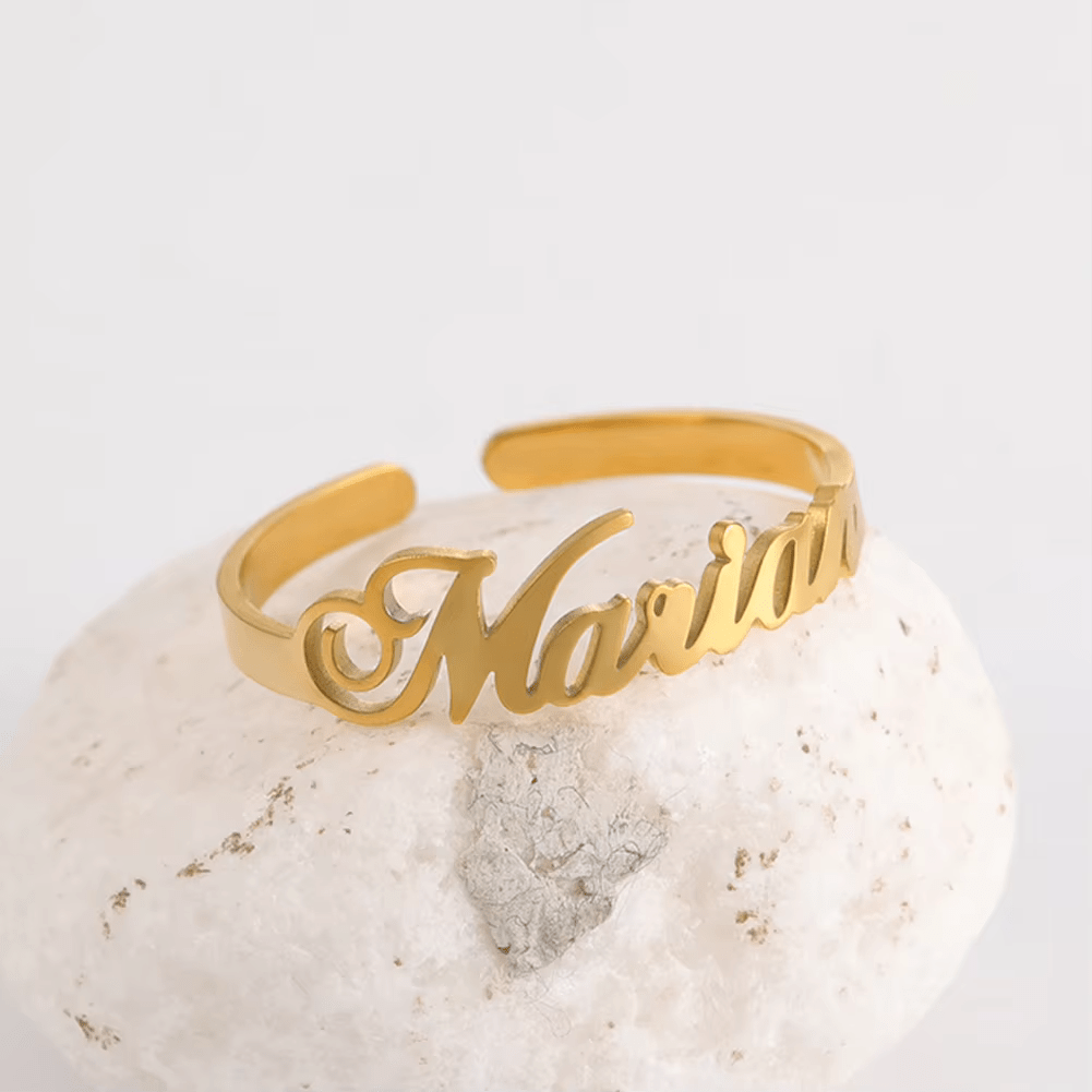 Anello personalizzato con 1 a 4 nomi incisi 