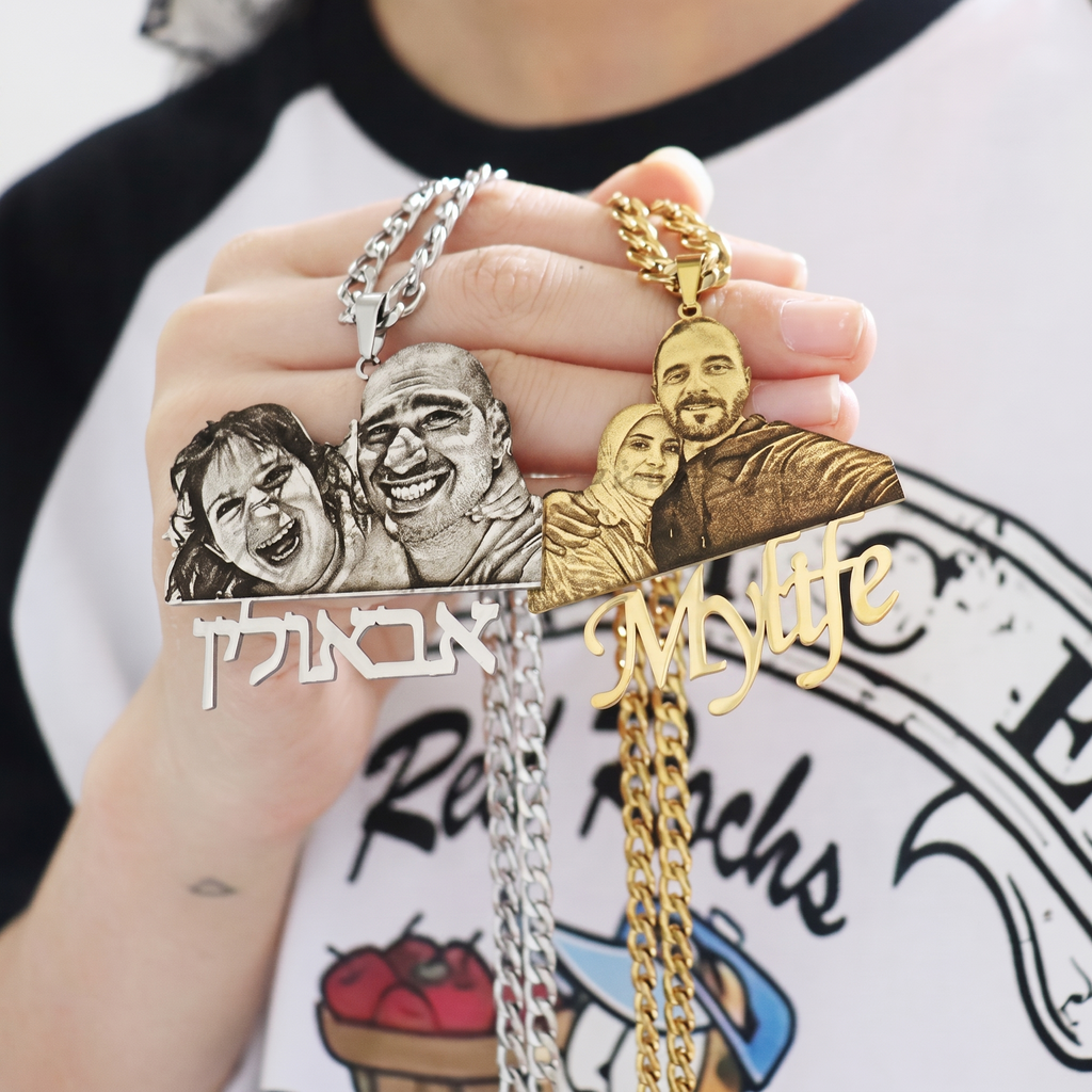 Personalisiertes Halsband mit Foto und graviertem Porträt 